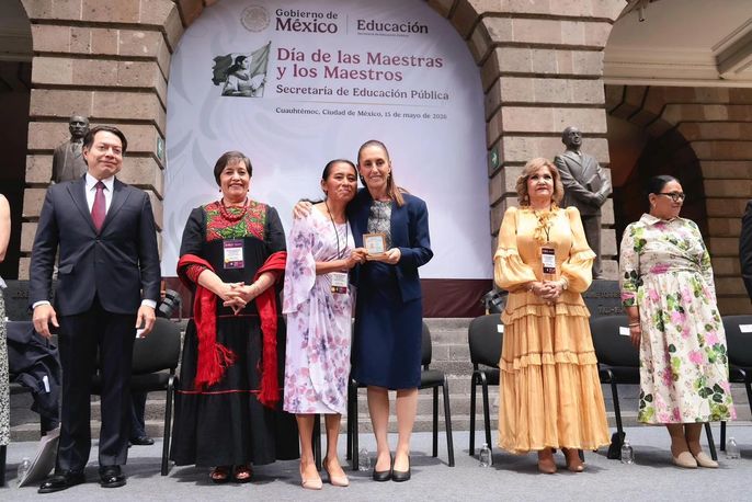 PRESIDENTA CLAUDIA SHEINBAUM ANUNCIA INCREMENTO SALARIAL DEL 9% PARA LAS MAESTRAS Y MAESTROS DE MÉXICO